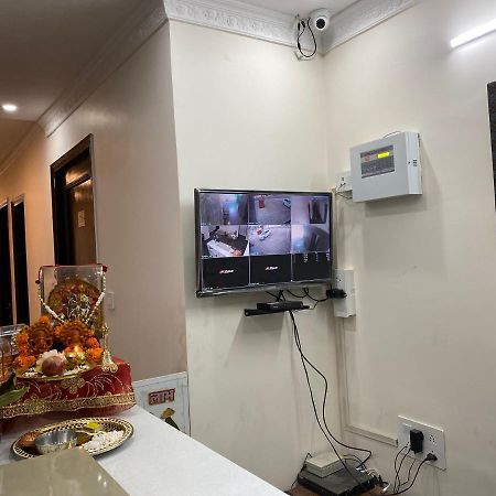 S.R Plaza Hotell Khurja Exteriör bild