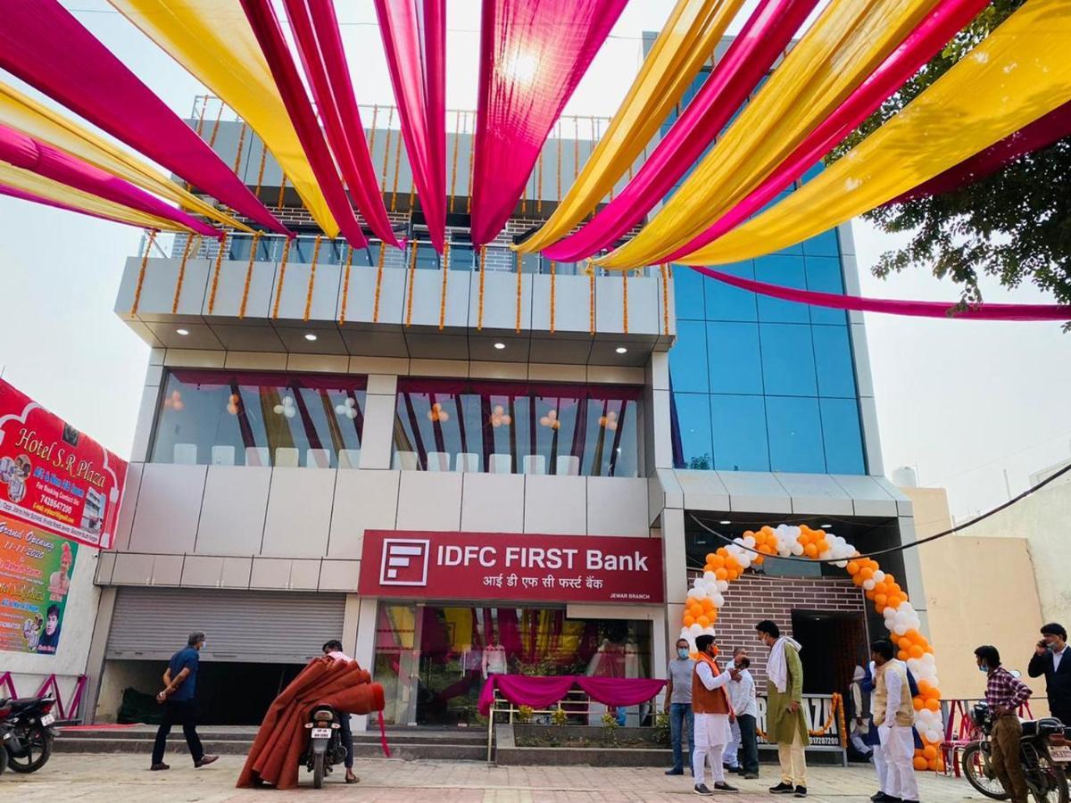 S.R Plaza Hotell Khurja Exteriör bild