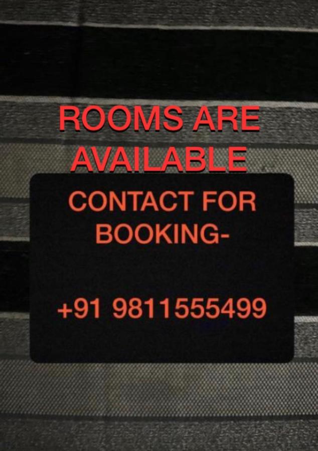 S.R Plaza Hotell Khurja Exteriör bild